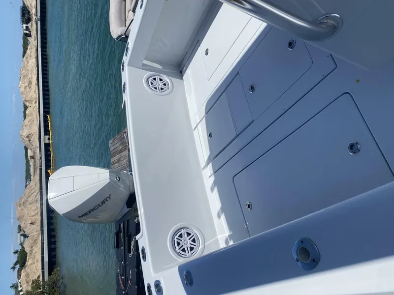 Slide: The Image of Intrepid 24 1988 - 4514003