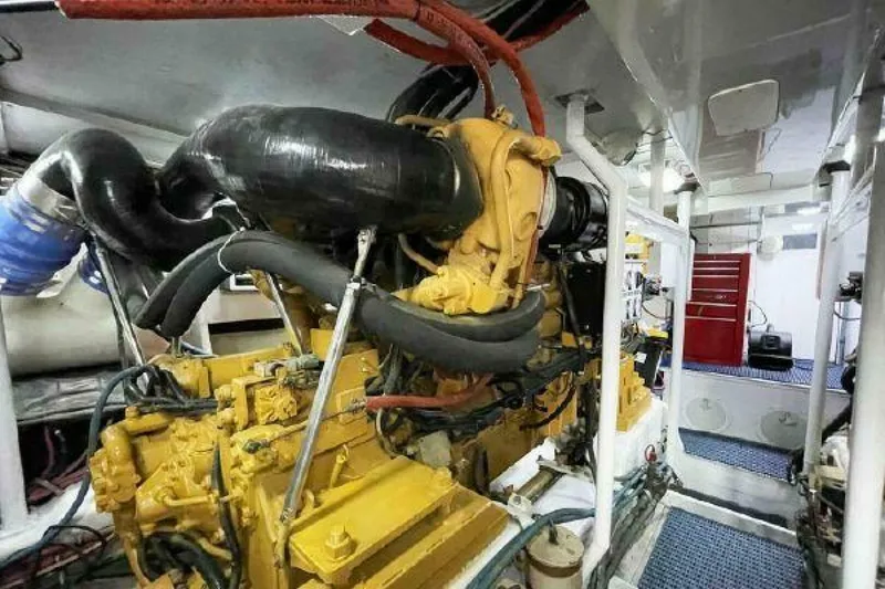 Slide: The Image of Bertram Convertible 1981 - 4515733