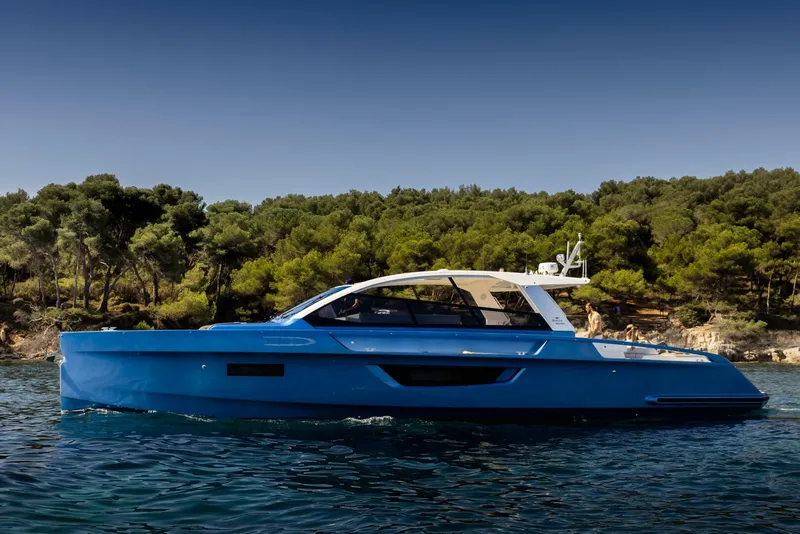 Slide: The Image of Sialia 57 Weekender Sialia 57 electric dayboat - 4632941