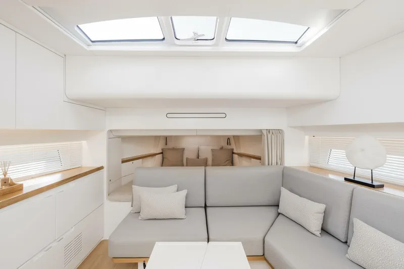 Slide: The Image of Sialia 57 Weekender Sialia 57 electric dayboat - 4632937