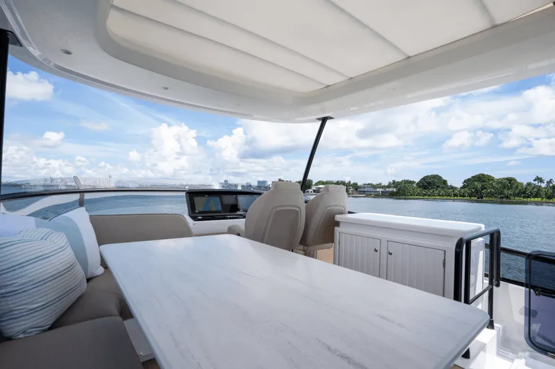 Slide: The Image of Azimut Magellano 60 2025 - 5587793