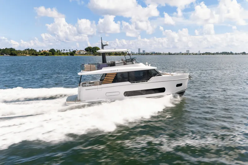 Slide: The Image of Azimut Magellano 60 2025 - 5587772