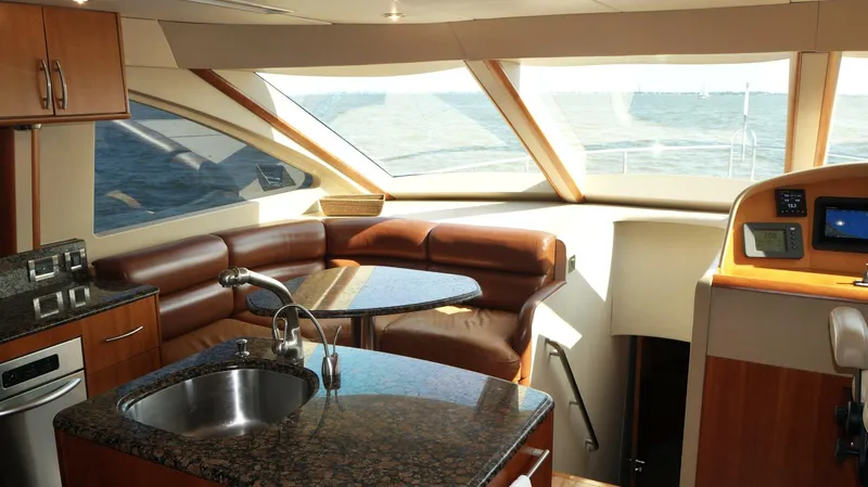 Slide: The Image of 2007 Lazzara 74 Motor Yacht Kathleen - 4688245
