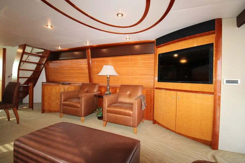 Slide: The Image of 2007 Lazzara 74 Motor Yacht Kathleen - 4688302