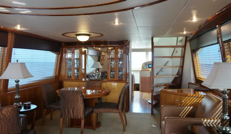 Slide: The Image of 2007 Lazzara 74 Motor Yacht Kathleen - 4688250