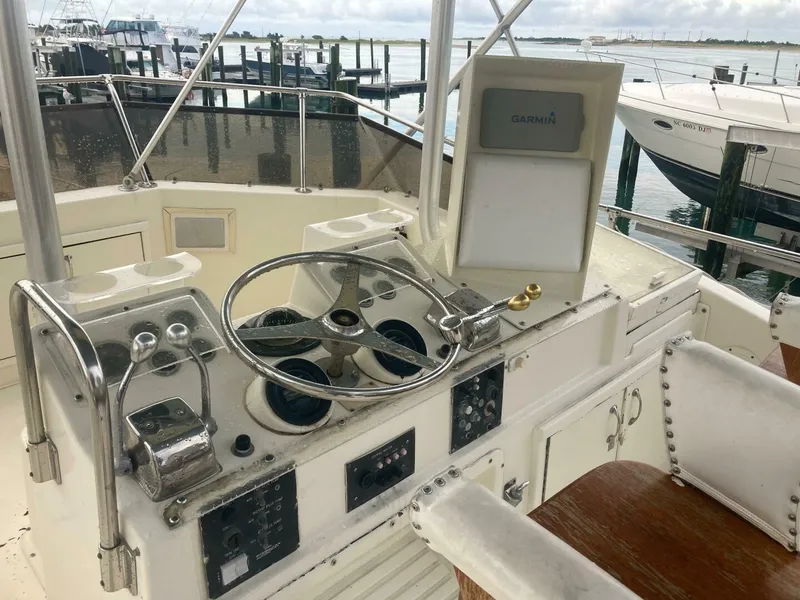 Slide: The Image of Hatteras SportFish 1983 - 4526600