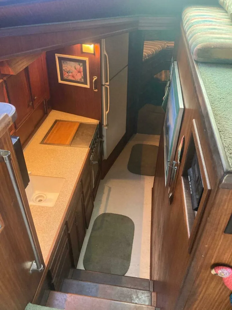 Slide: The Image of Hatteras SportFish 1983 - 4526615