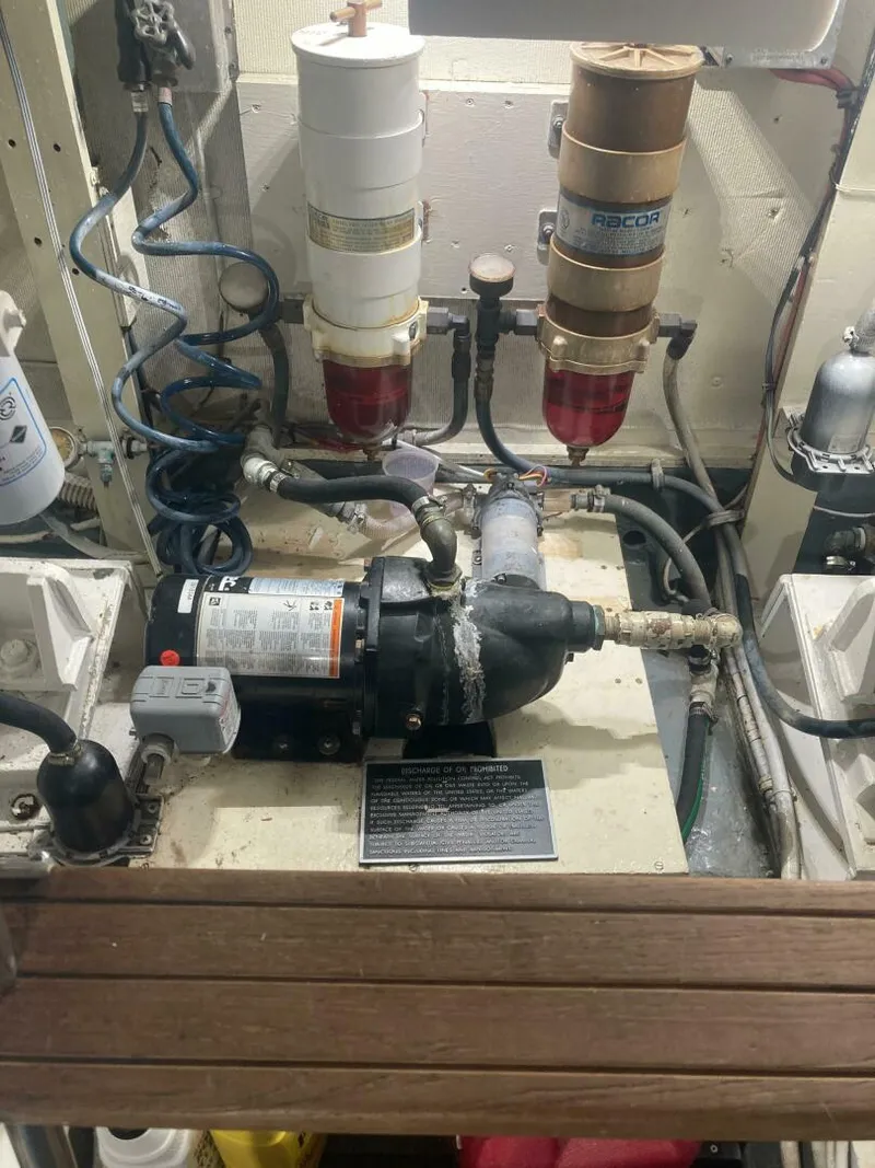 Slide: The Image of Hatteras SportFish 1983 - 4526620