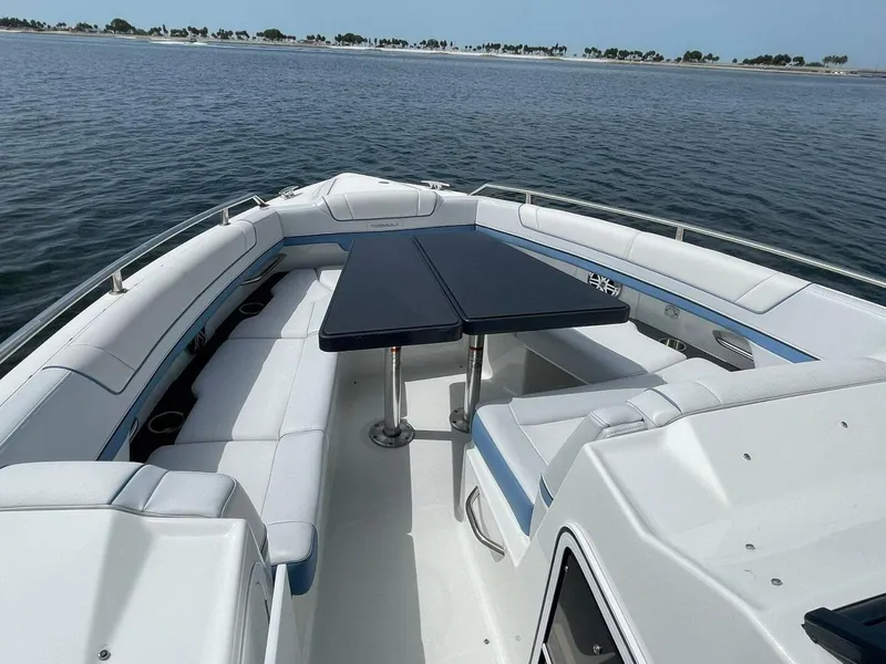 Slide: The Image of Formula 330 Crossover Bowrider OB 2023 - 4518719