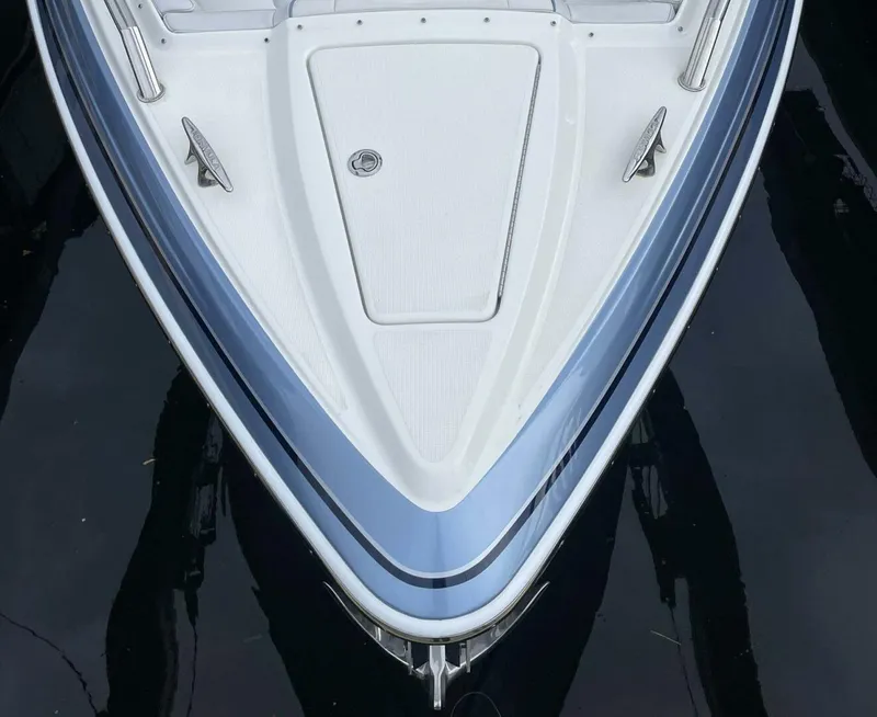 Slide: The Image of Formula 330 Crossover Bowrider OB 2023 - 4518710