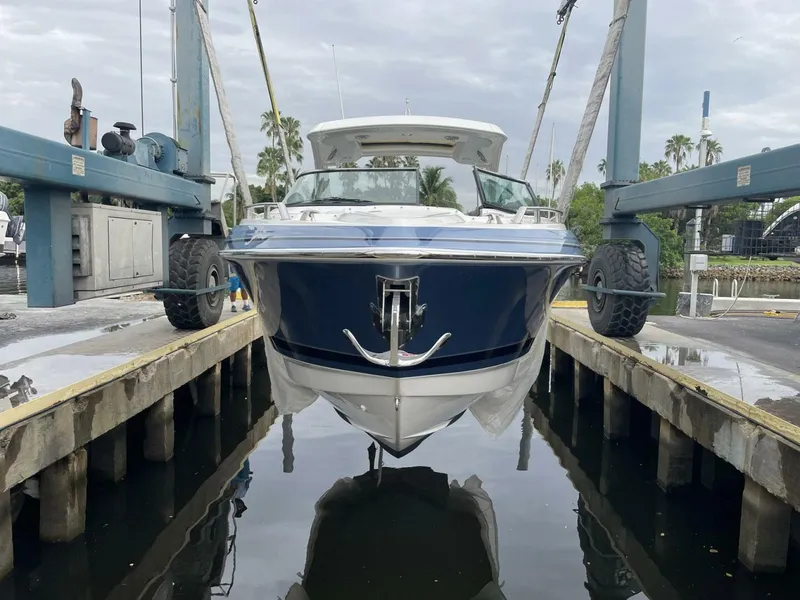 Slide: The Image of Formula 330 Crossover Bowrider OB 2023 - 4518772