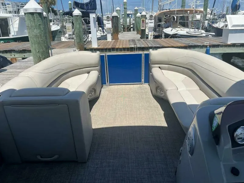 Slide: The Image of Cypress Cay Seabreeze 2023 - 4630896