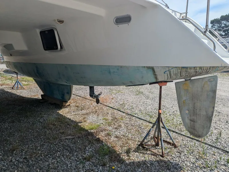 Slide: The Image of Shuttleworth Ocean Cheetah 37 Custom 1998 - 4522713