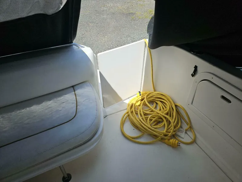 Slide: The Image of Sea Ray 33 1999 - 4529038