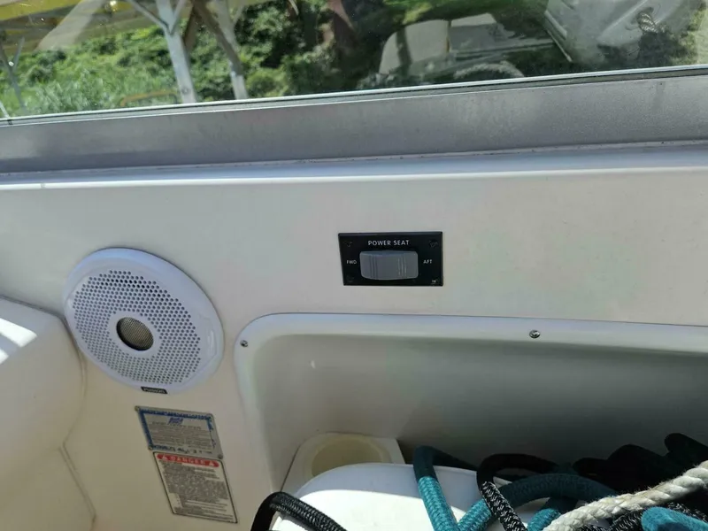 Slide: The Image of Sea Ray 33 1999 - 4529039