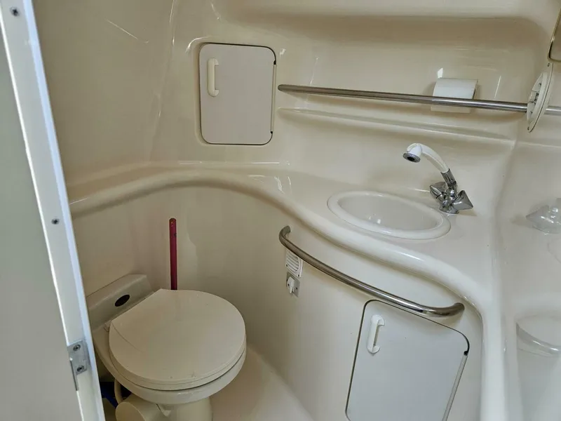 Slide: The Image of Sea Ray 33 1999 - 4529045