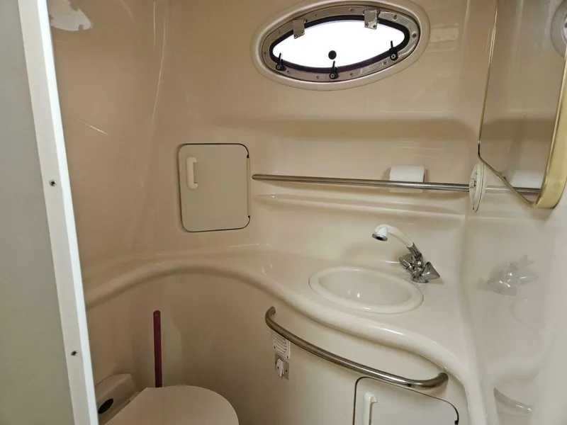 Slide: The Image of Sea Ray 33 1999 - 4529056