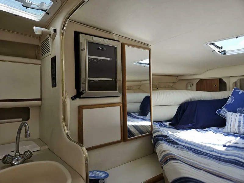 Slide: The Image of Sea Ray 33 1999 - 4529060