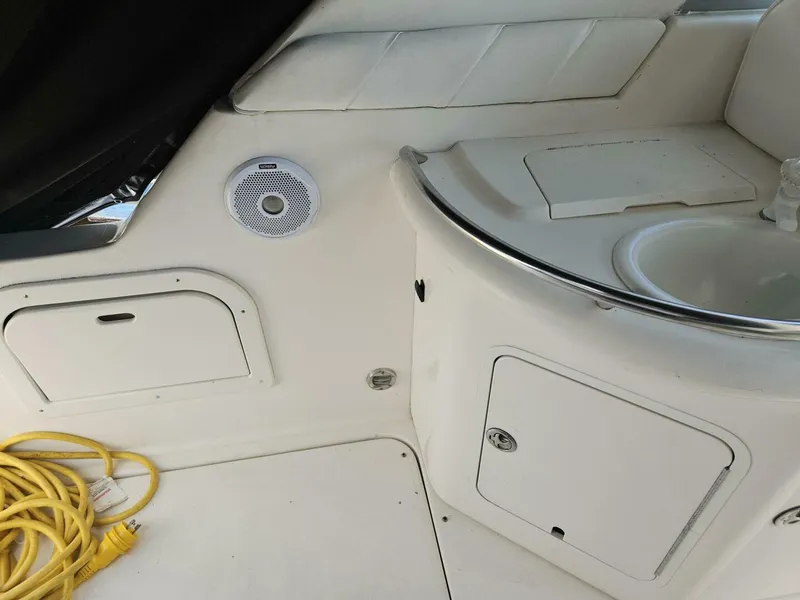 Slide: The Image of Sea Ray 33 1999 - 4529066