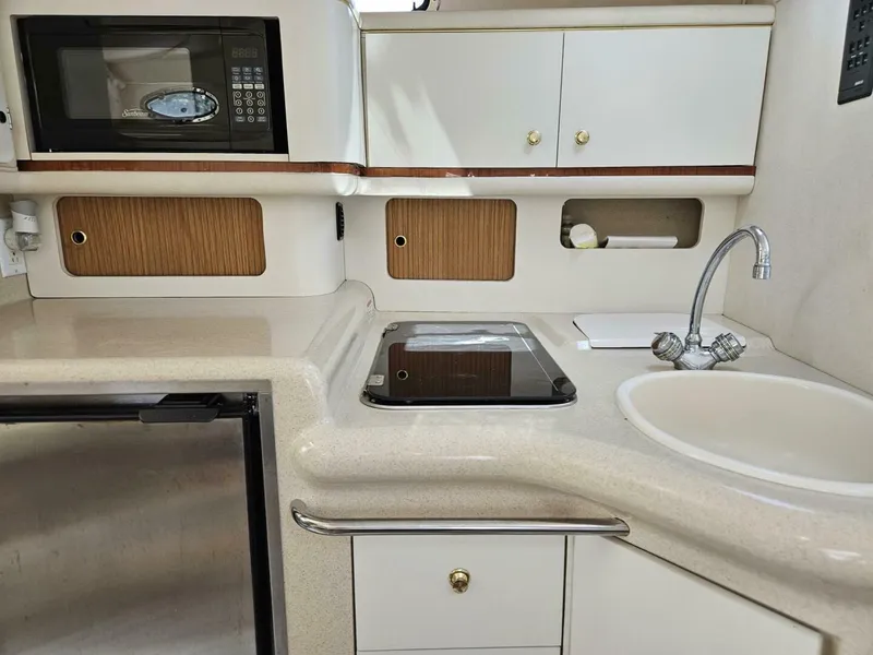 Slide: The Image of Sea Ray 33 1999 - 4529067