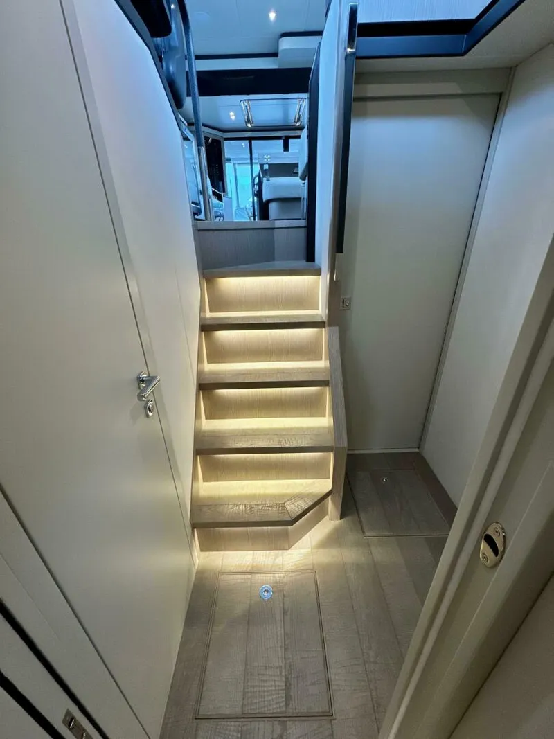 Slide: The Image of Absolute 52 Navetta 2023 - 4523422