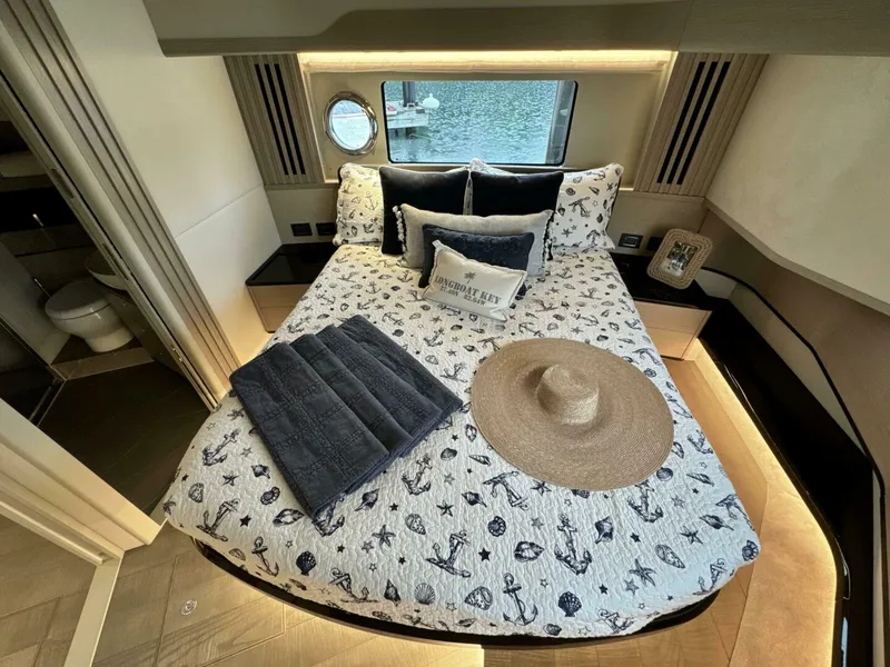 Slide: The Image of Absolute 52 Navetta 2023 - 4523438