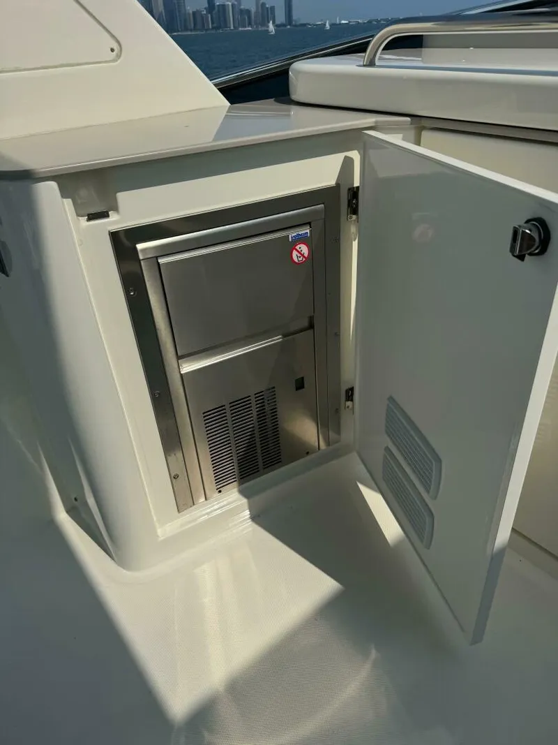 Slide: The Image of Absolute 52 Navetta 2023 - 4523462