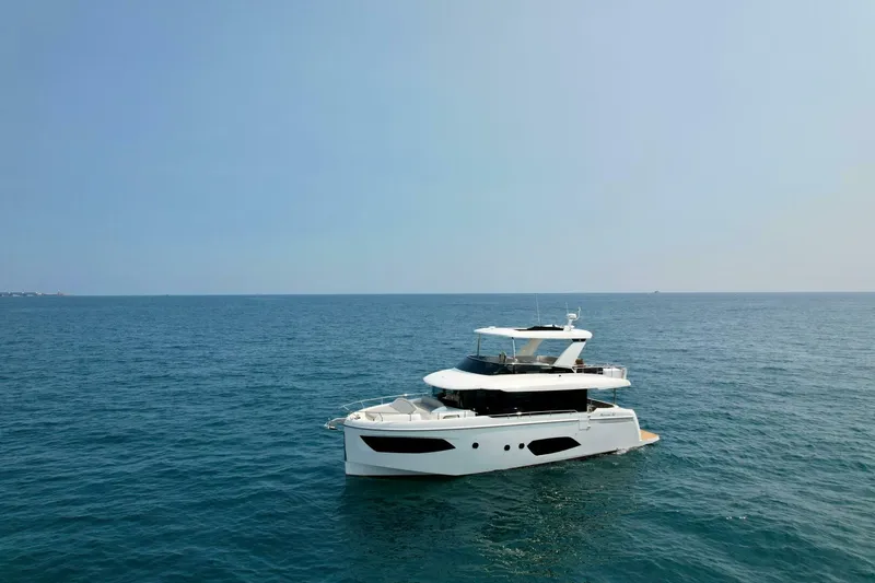 Slide: The Image of Absolute 52 Navetta 2023 - 4523478