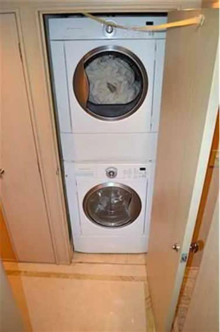 Slide: The Image of Owner Washer Dryer   - 4531280