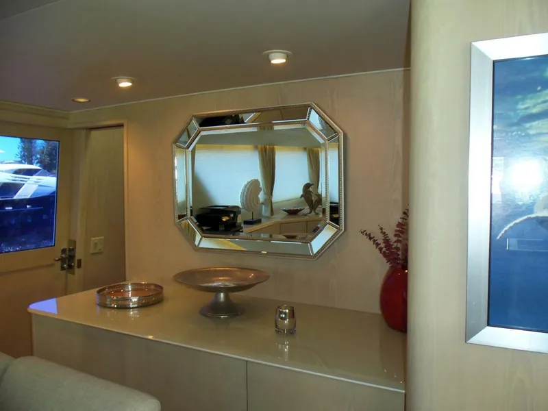 Slide: The Image of Forward Of Dining Area   - 4531257