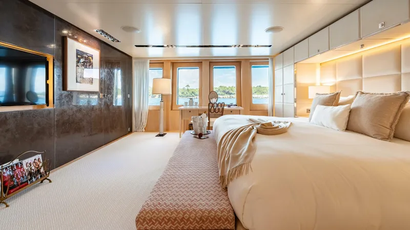 Slide: The Image of Loon 221' Main Deck Master Stateroom - 4528214