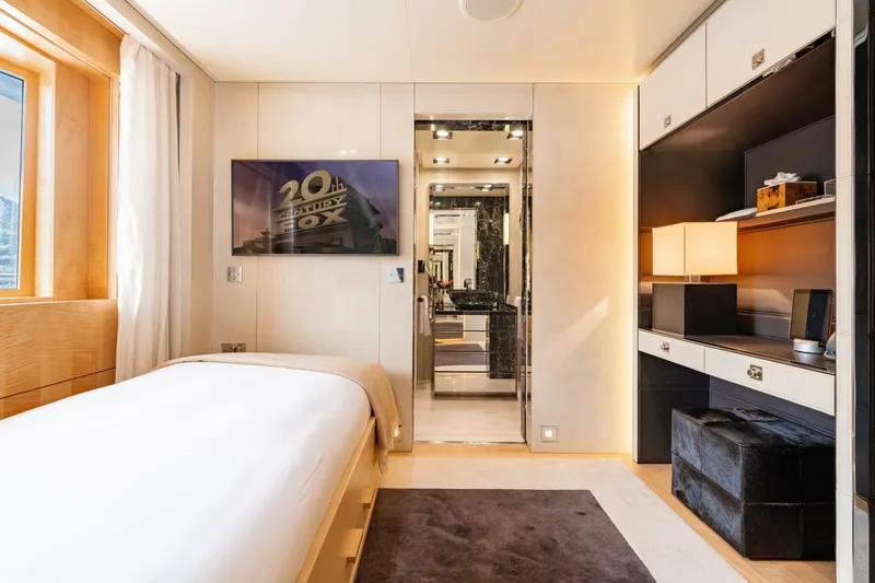 Slide: The Image of Loon 221' Skylounge Deck Child or Nanny Stateroom - 4528231