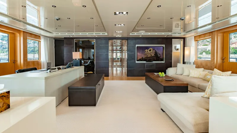 Slide: The Image of Loon 221' Skylounge Deck Master Stateroom's Office - 4528232