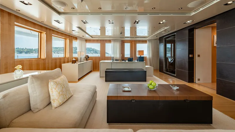 Slide: The Image of Loon 221' Skylounge Deck Master Stateroom's Office - 4528233