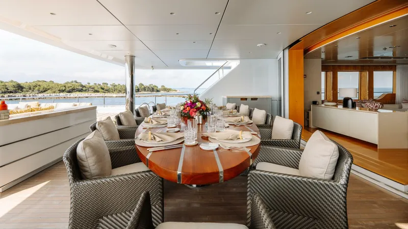 Slide: The Image of Loon 221' Bridge Deck Exterior Dining - 4528243