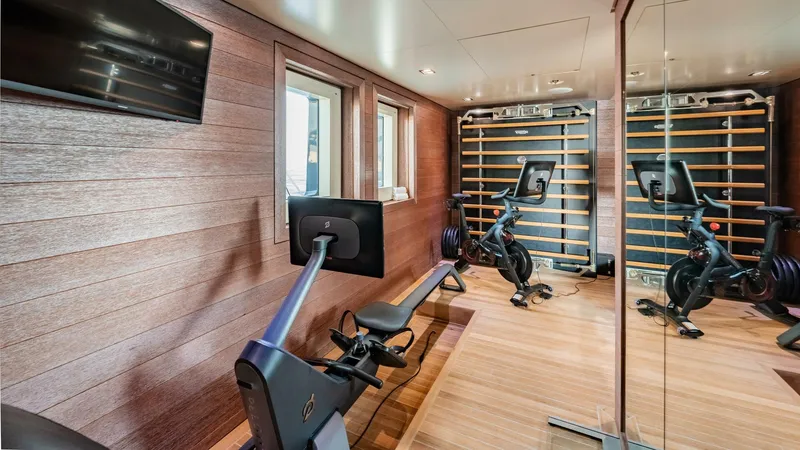 Slide: The Image of Loon 221' Lower Deck Beach Club Gym - 4528261