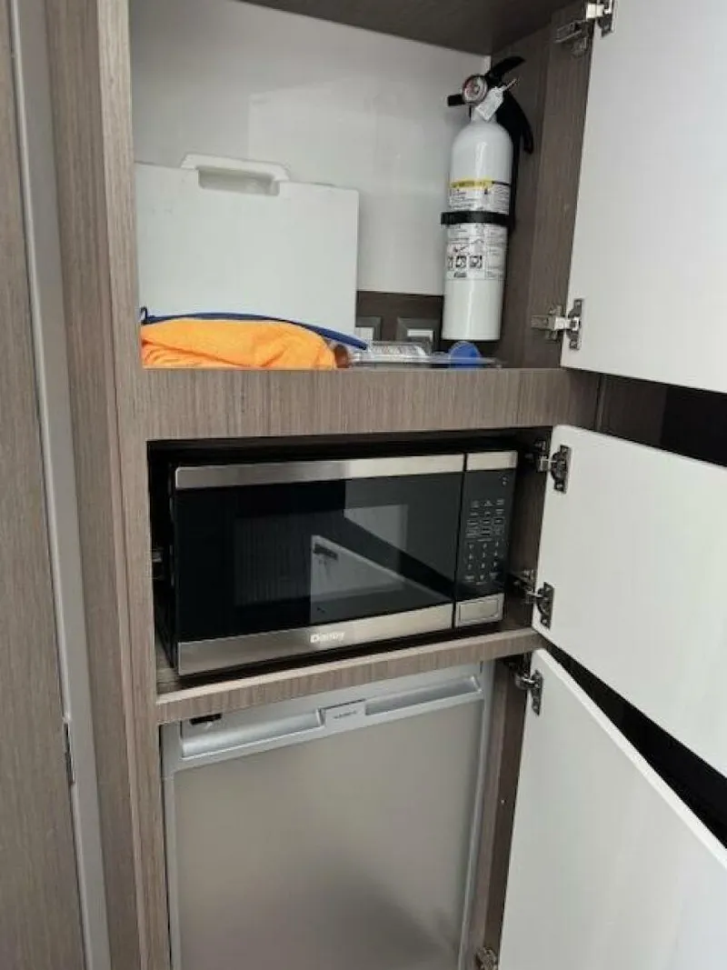 Slide: The Image of 2022 Beneteau 32 Gran Turismo - FORTUNA - 4587156