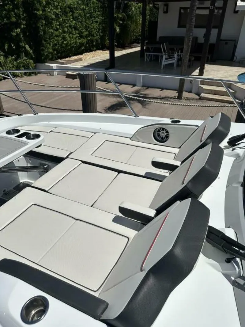Slide: The Image of Jeanneau 41 2022 - 4529825