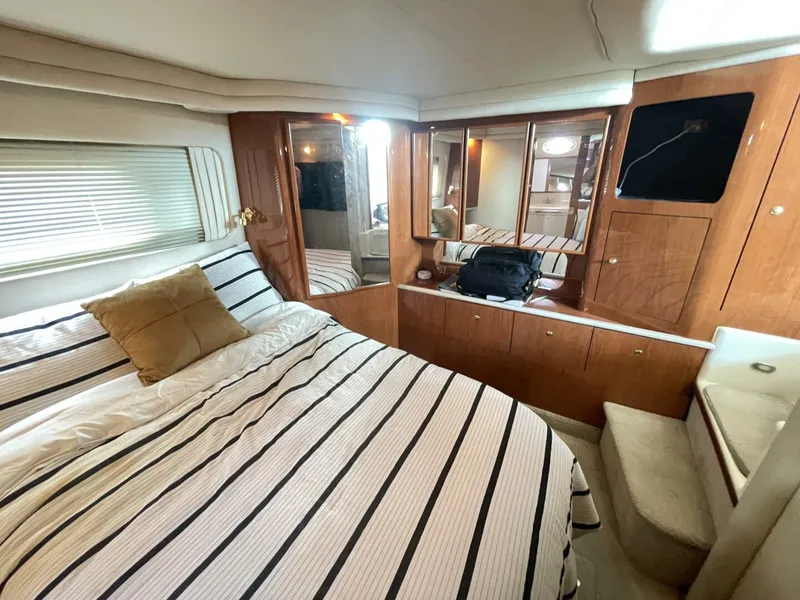 Slide: The Image of Sea Ray 420 AC 1998 - 4530157