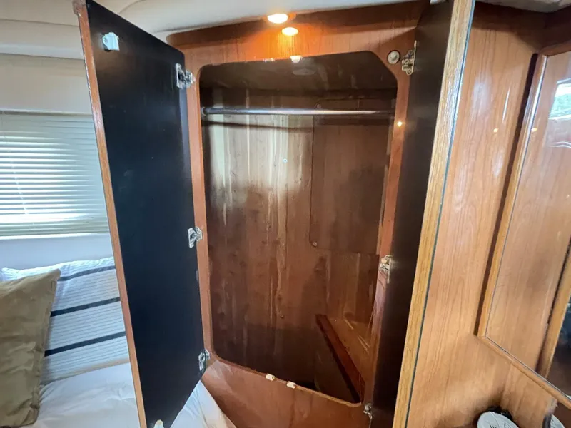 Slide: The Image of Sea Ray 420 AC 1998 - 4530161