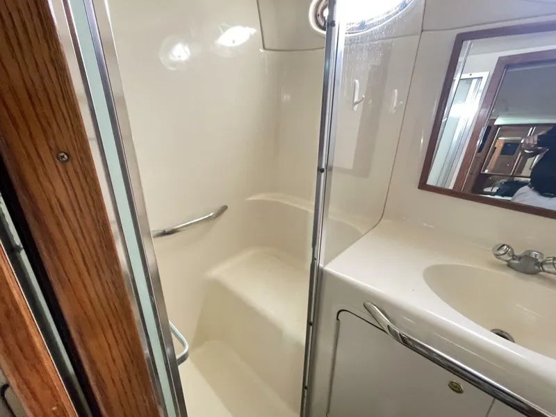 Slide: The Image of Sea Ray 420 AC 1998 - 4530170