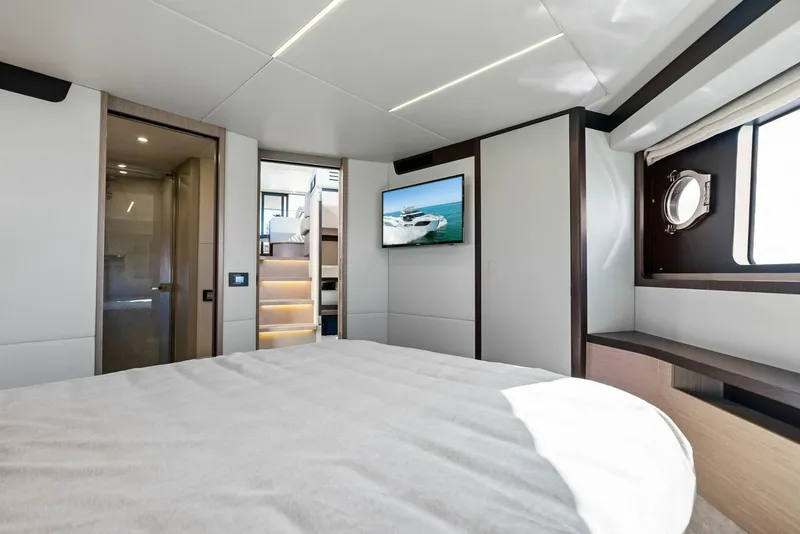 Slide: The Image of 2025 Absolute 47 Fly - Master Stateroom - 5540002
