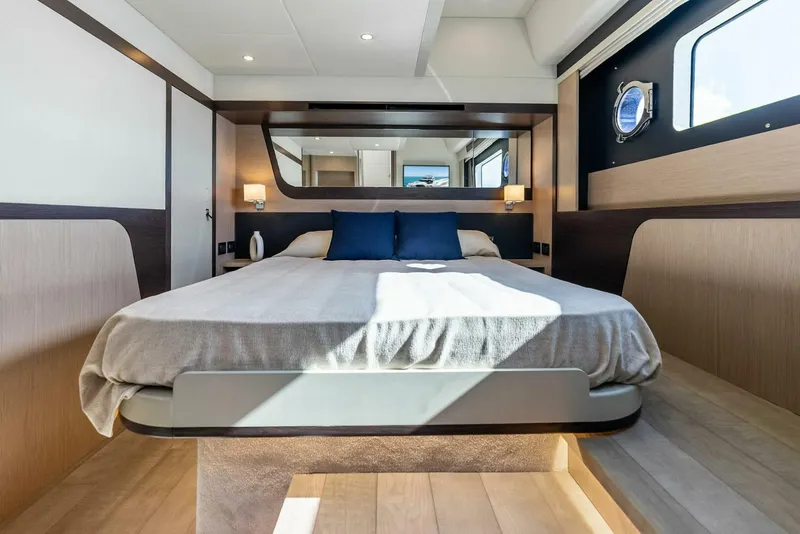 Slide: The Image of 2025 Absolute 47 Fly - VIP Stateroom - 5539979