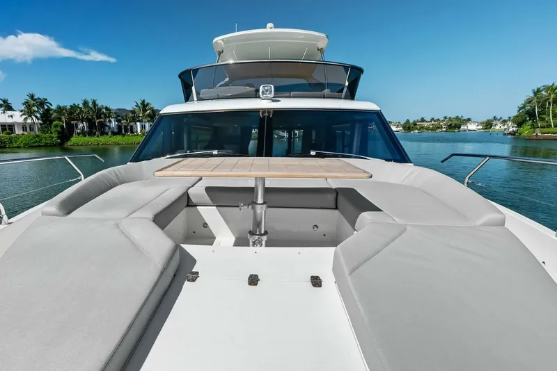 Slide: The Image of Absolute 47 Fly - Bow Seating - 5540035