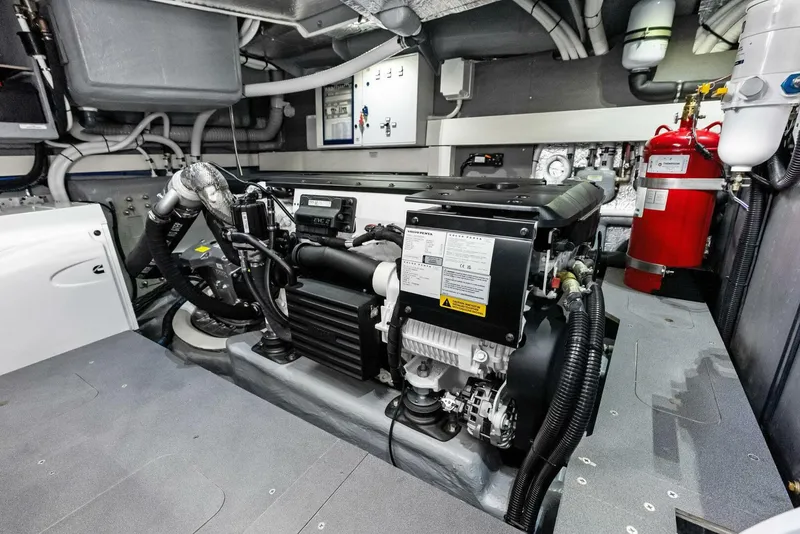 Slide: The Image of Absolute 47 Fly - Engine Room - 5539977