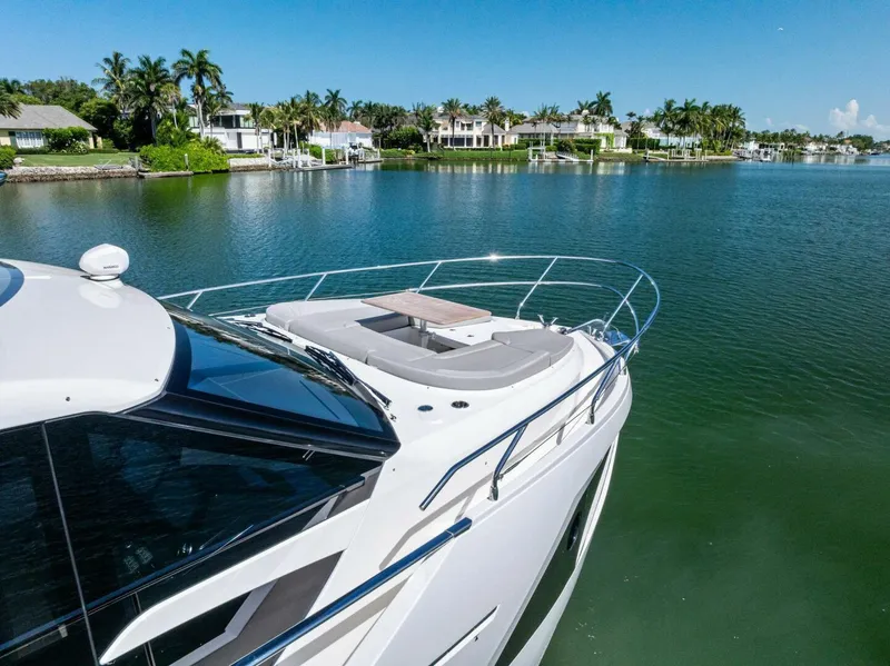 Slide: The Image of Absolute 47 Fly - Overview Bow - 5539967