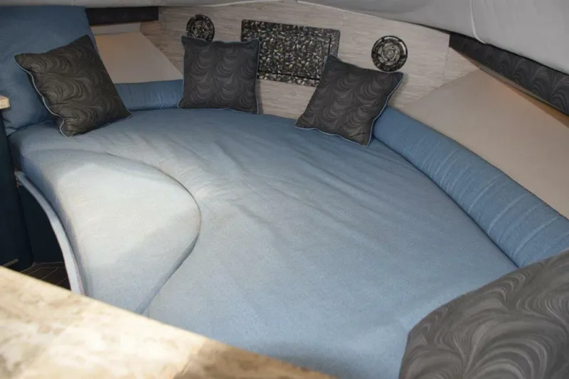 Slide: The Image of Double Berth Size When Filler Inserted - 5398675