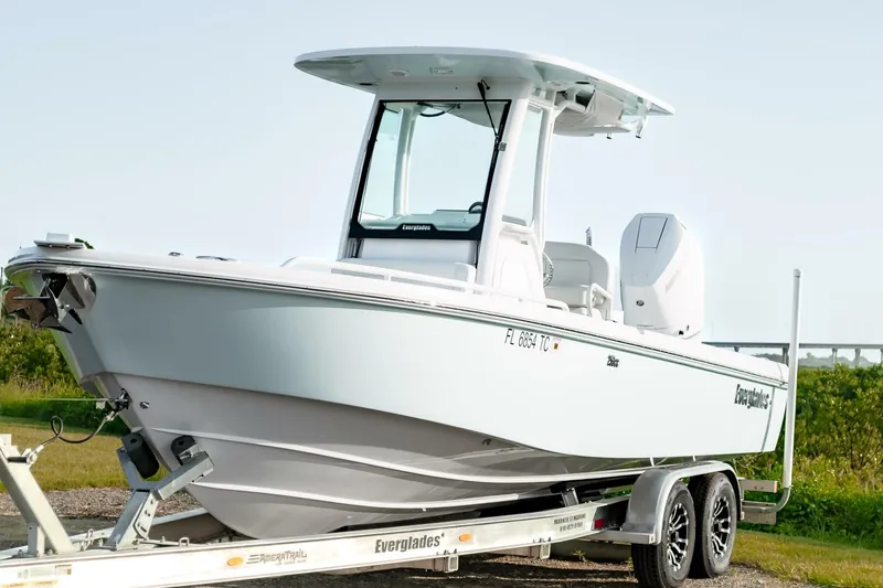 The Image of Everglades 253CC 2022 - 4554382
