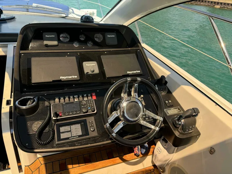 Slide: The Image of Sunseeker 48 Portofino 2013 - 4537340