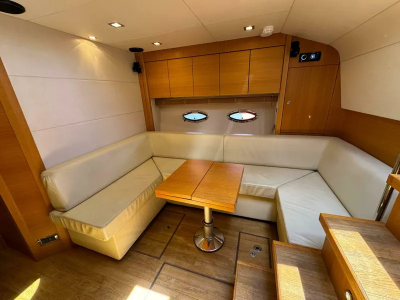 Slide: The Image of Sunseeker 48 Portofino 2013 - 4537342